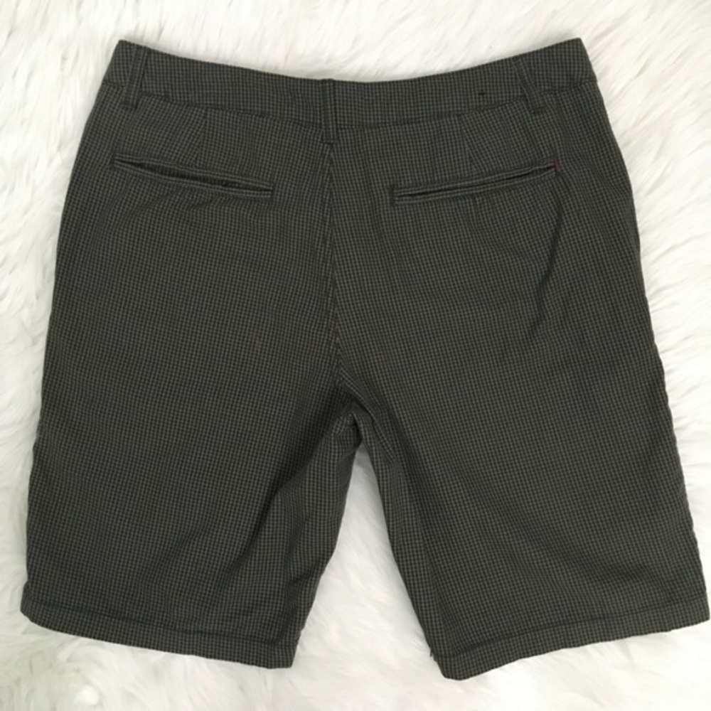 Adam Levine Mens Shorts Tiny Plaid Green Flat Front 34 Bermuda Welt Back Pockets - Picture 3 of 14